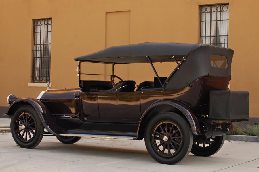  Pierce-Arrow Model 48 7-Passenger Touring 1915 года  (фото 15 из 16)